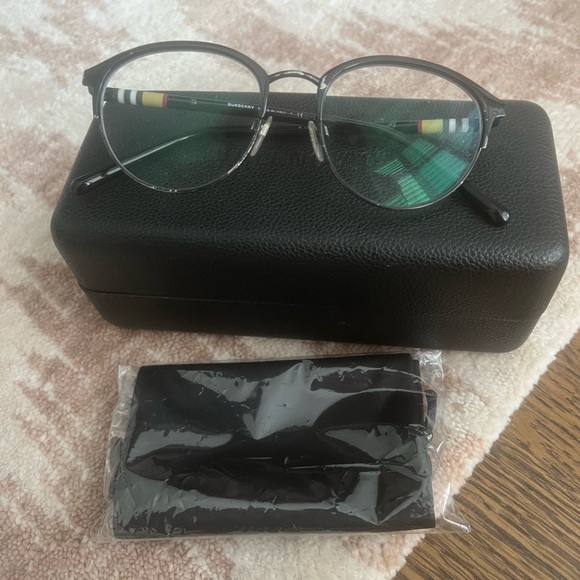 BURBERRY London 1318 Unisex prescription Eyeglasses Black Made in Italy - Picture 4 of 16